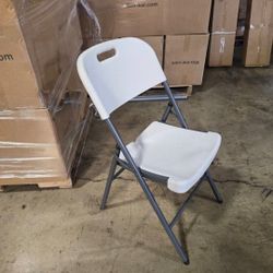 FINANCING AVAILABLE! CREDIT CARD OK! ONLY SALE! Heavy-duty foldable chairs

