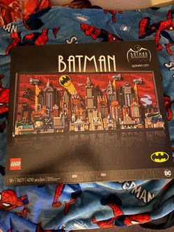 Lego Batman Skyline Set #76271