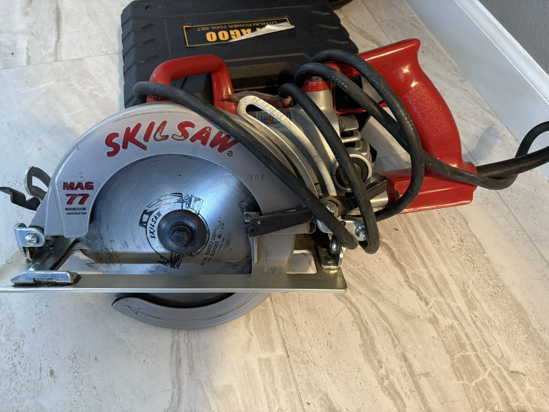 Skilsaw Skil Saw Mag 77 Worm Drive Circular Saw Lightly Used - Great Working Condition