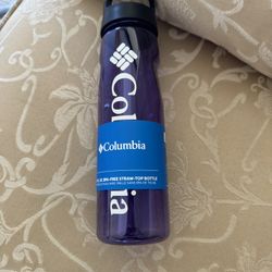 Columbia Free Straw Top Water Plastic Bottle 25 fl oz BPA