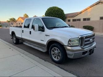 2005 Ford F350 King Ranch Truck