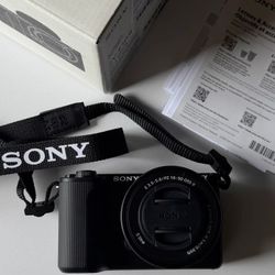 Sony ZV-E10 Camera – Excellent Condition