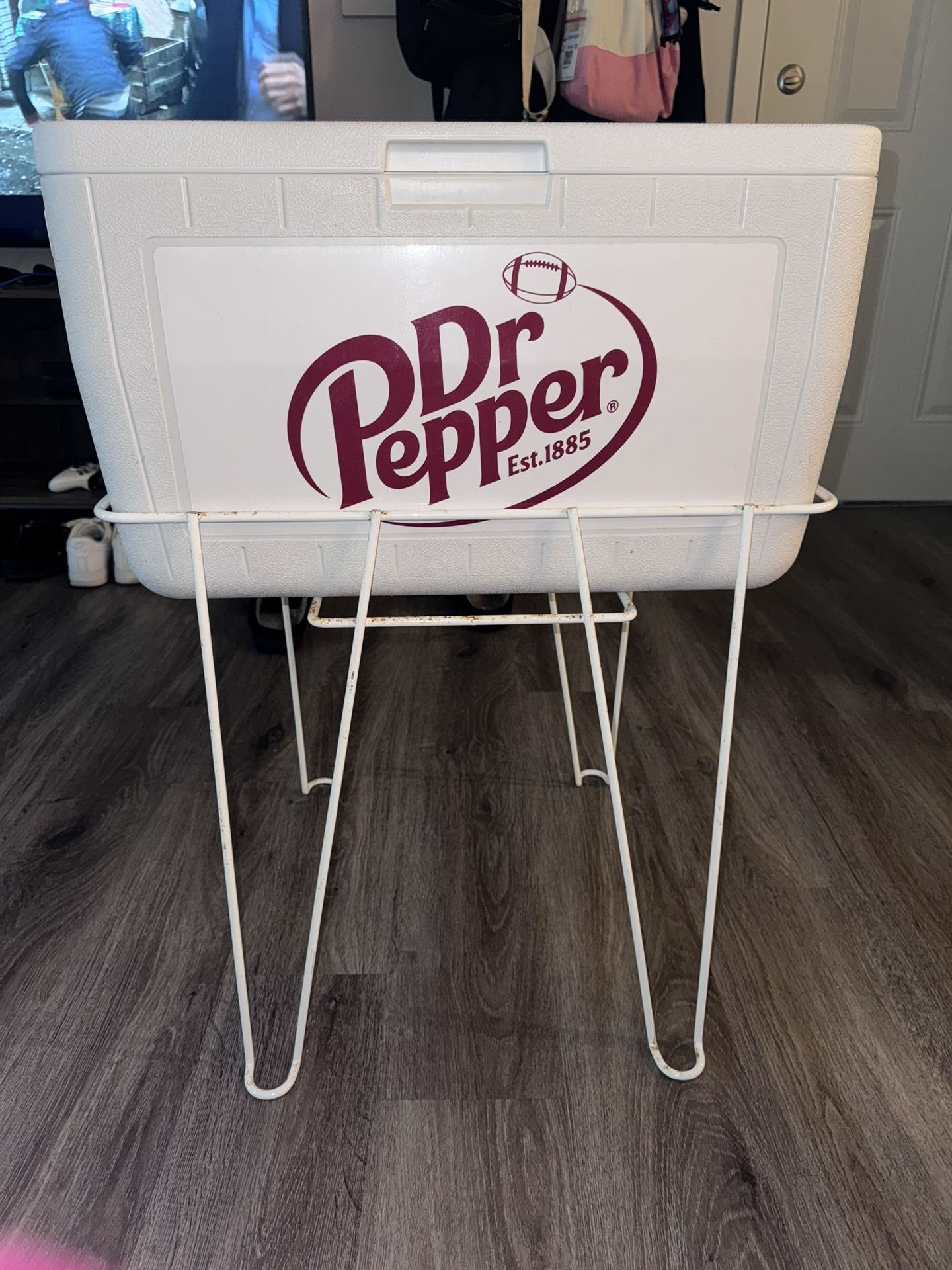 Dr Pepper Coleman Cooler & Stand