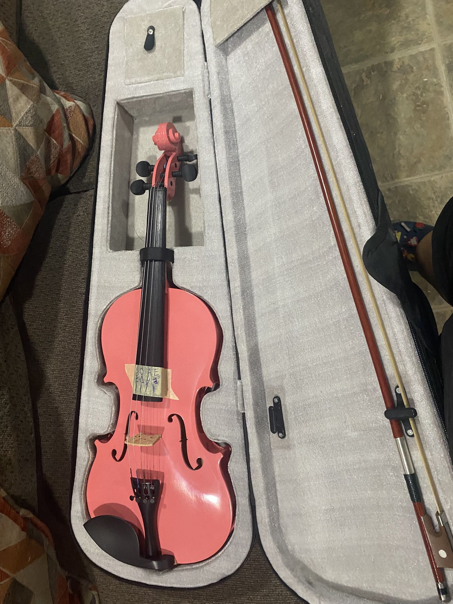 ARTALL 4/4 Beginner Violin Pack Color Pink