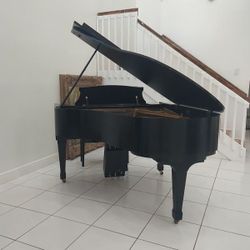  Kawai Gran Piano Excellent Condition !!
