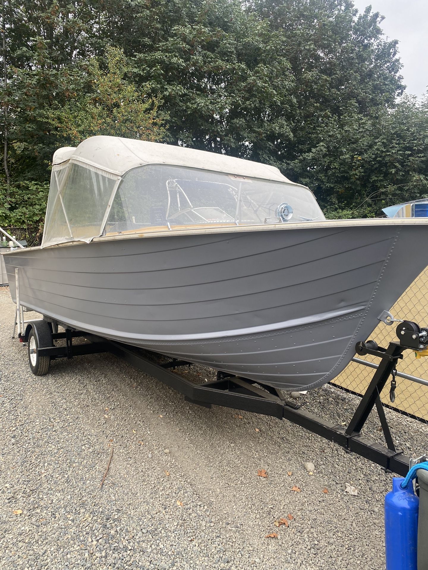 18’ Aluminum Fishing Boat For Sale