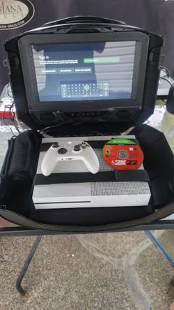 Portable Xbox One S Gaming Setup (Disc Version) + GAEMS Vanguard Travel Case