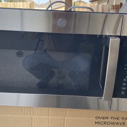 Ge Microwave Over The range Excellent Conditions 