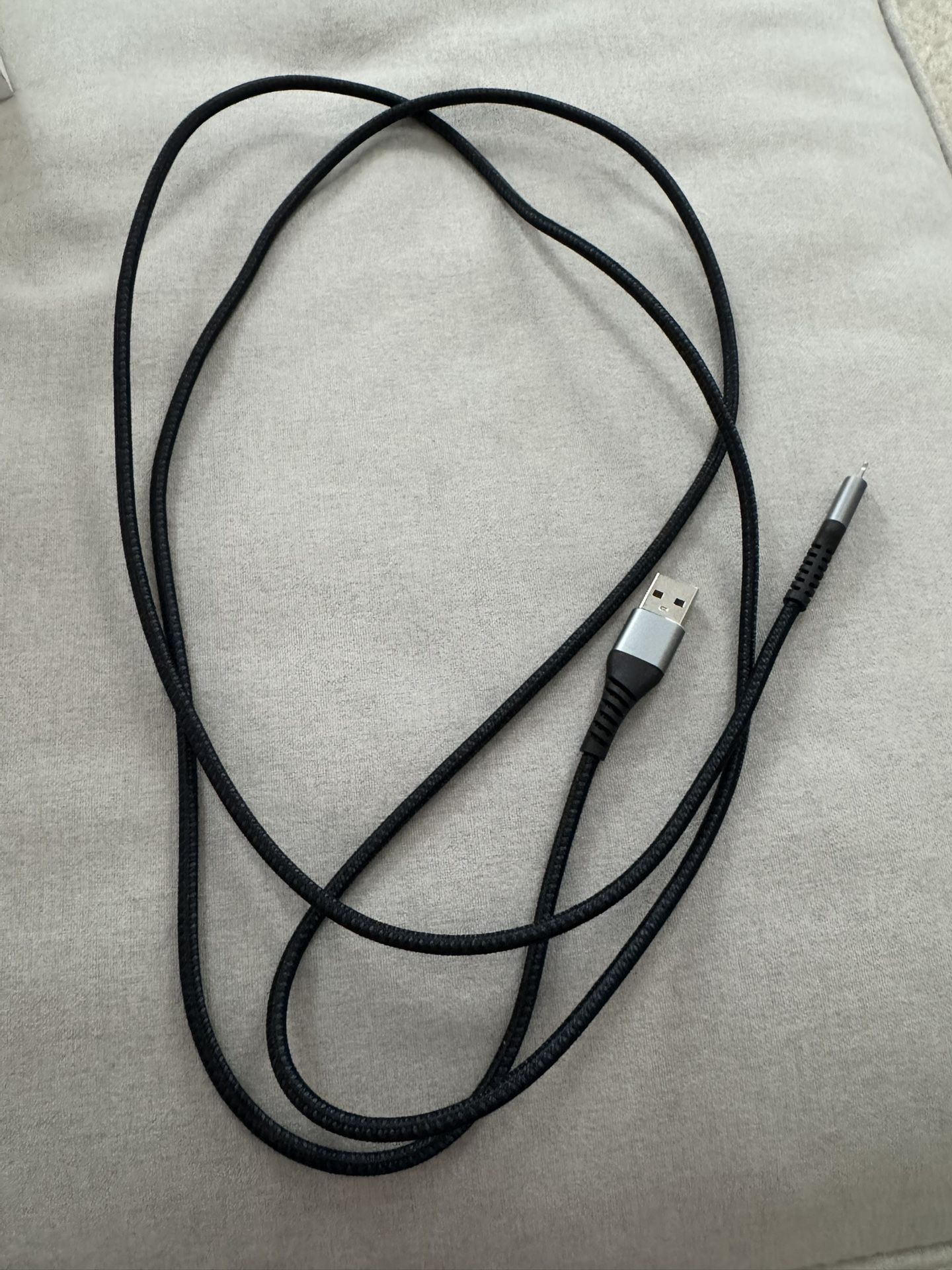 6ft lightening bolt charging cord