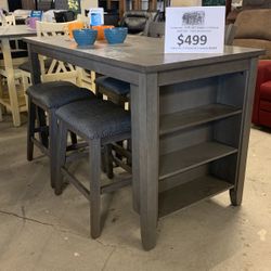 Price Dropped ! 5-pc Counter Height Set (table & 4 Stools)