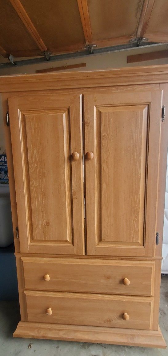 Armoire