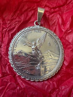 2002 Libertad with custom made pendant