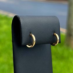 14k yellow gold round hoop clip on earrings 1.1g