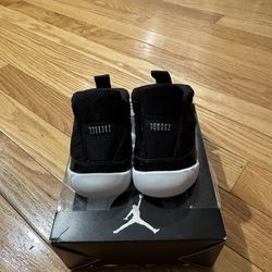 Jordan 11 Crib Booties