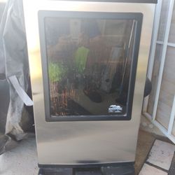 17" By 42" Master built Smoker.