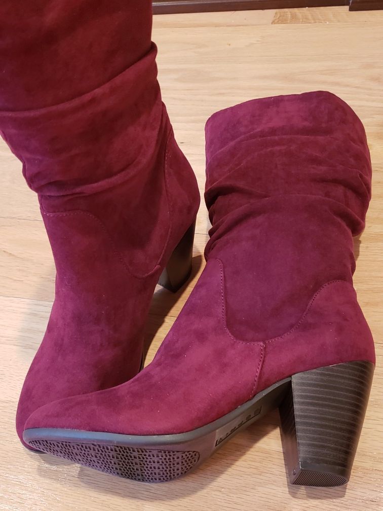 NWT Espirit burgundy suede boots