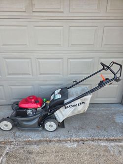 Honda lawn mower hrx217