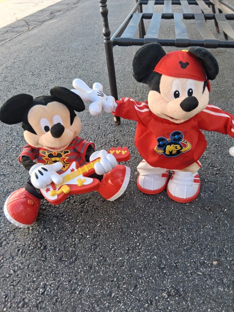 Hickey Mouse Guitar Hero Dancing Mouse And M3 Dancing Mouse