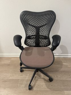 Herman Miller Mirra Fully Loaded Office Chair