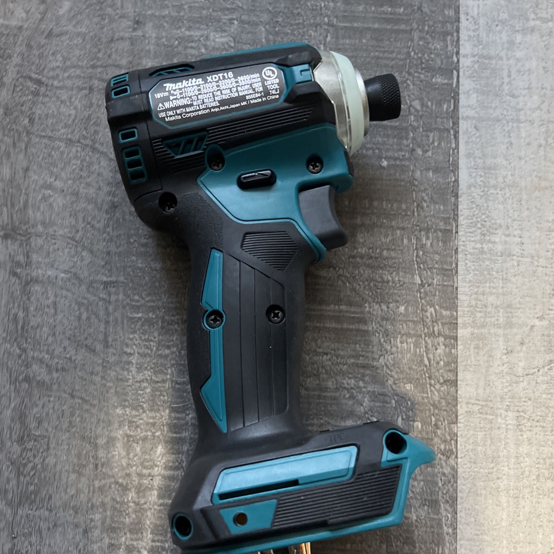 Makita 18volt Brushless XDT16 New {Tool Only Speed