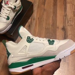 Jordan “Pine Green” 4s