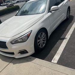 Infiniti Q50 2015