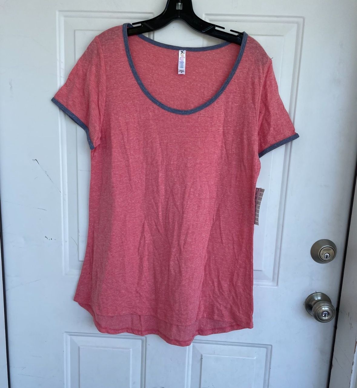 Lularoe Classic T Top Basic T-shirt size M
