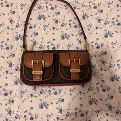 Michael Kors Zoe Small Signature Logo Pochette Brown