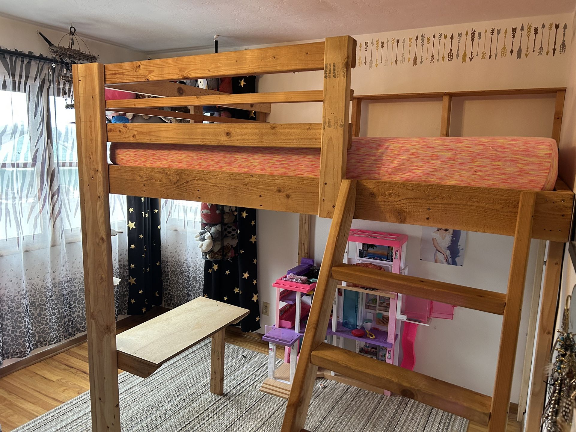 Custom Built Full Size Loft Bed w/mini Desk & Book Shelves