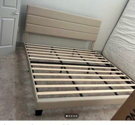 Queen Bed w/Zinus Mattress