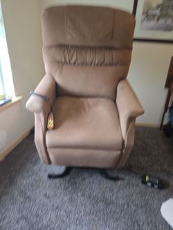 Electric recliner that stands you up
