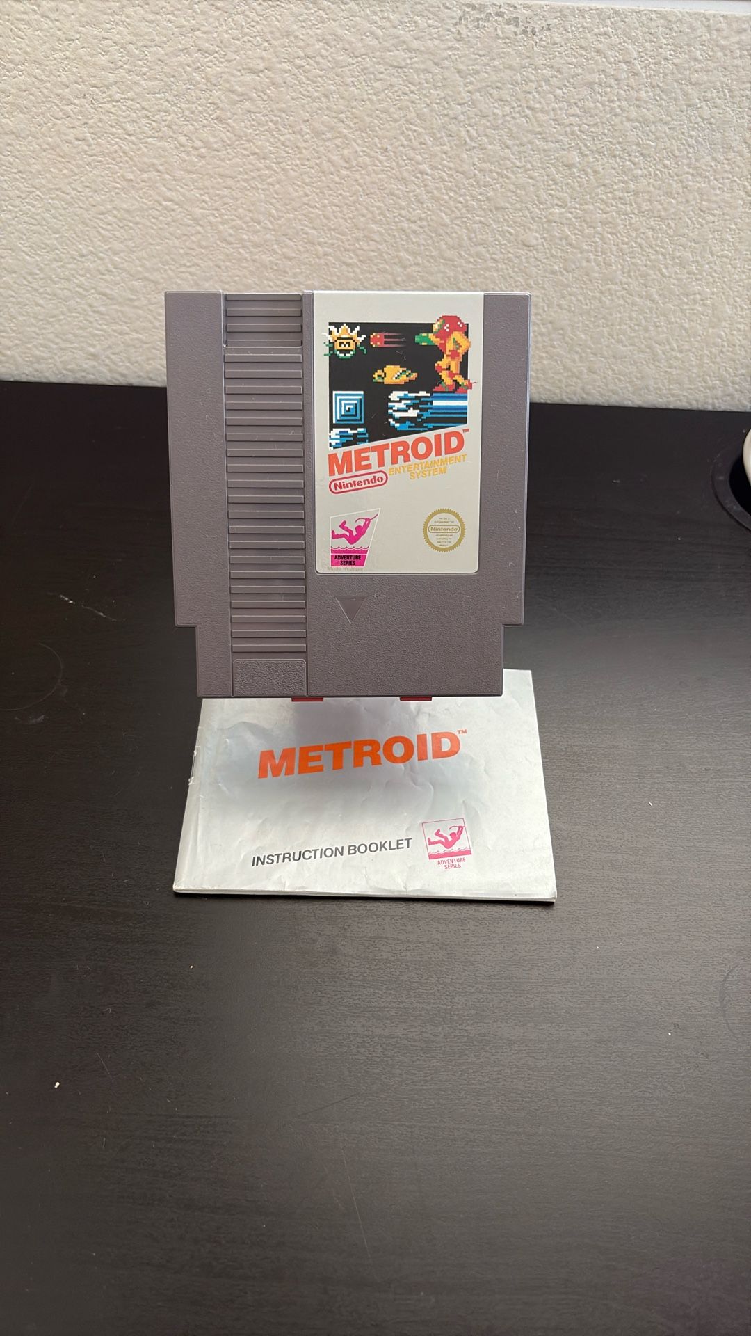 Original Nintendo Game Metroid (5 Screws)