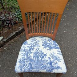 Wood Table  And Chairs