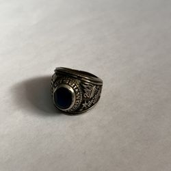 Sterling silver New Millennium Woodside Ring from 2000 size 4.5