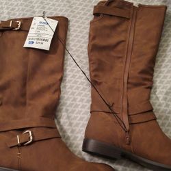 Brown size10 boots