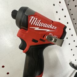 Milwaukee new 1/4 Impact fuel 12M -3  speeds