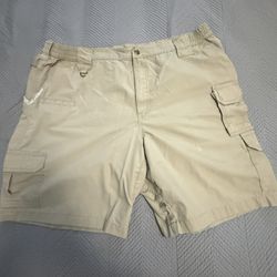 5.11 Tactical Men’s Brown Short  Size 44