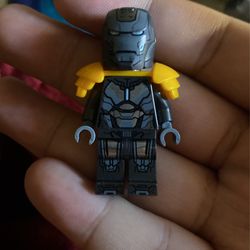 Lego Iron Man Mark 25 Striker