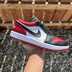 Jordan 1 Low Bred Toe (Size 4.5Y, 5.5Y, 8.5, 9, 9.5, 10)