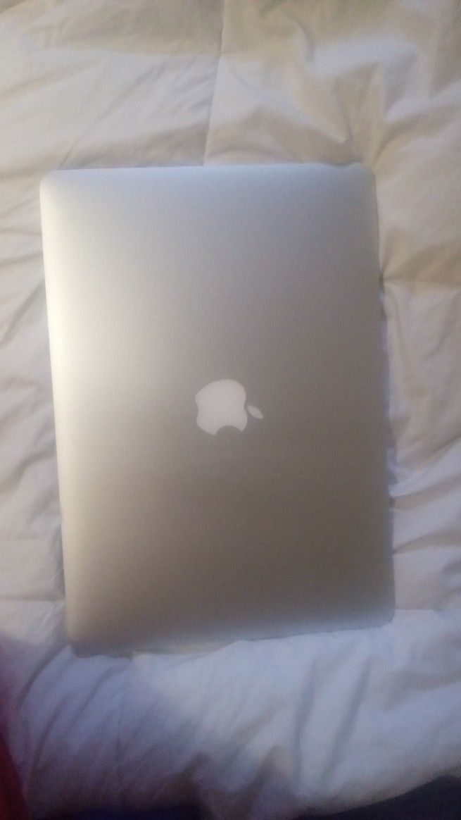 Apple MacBook Air