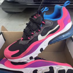 Nike Air Max 270 React ‘Hyper Pink’ 