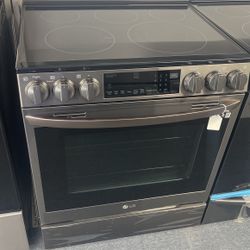 New Scratch And Dent LG Black Stainless Steel 5 Burner Glass Top Slide In Range. 1 Year Warranty 