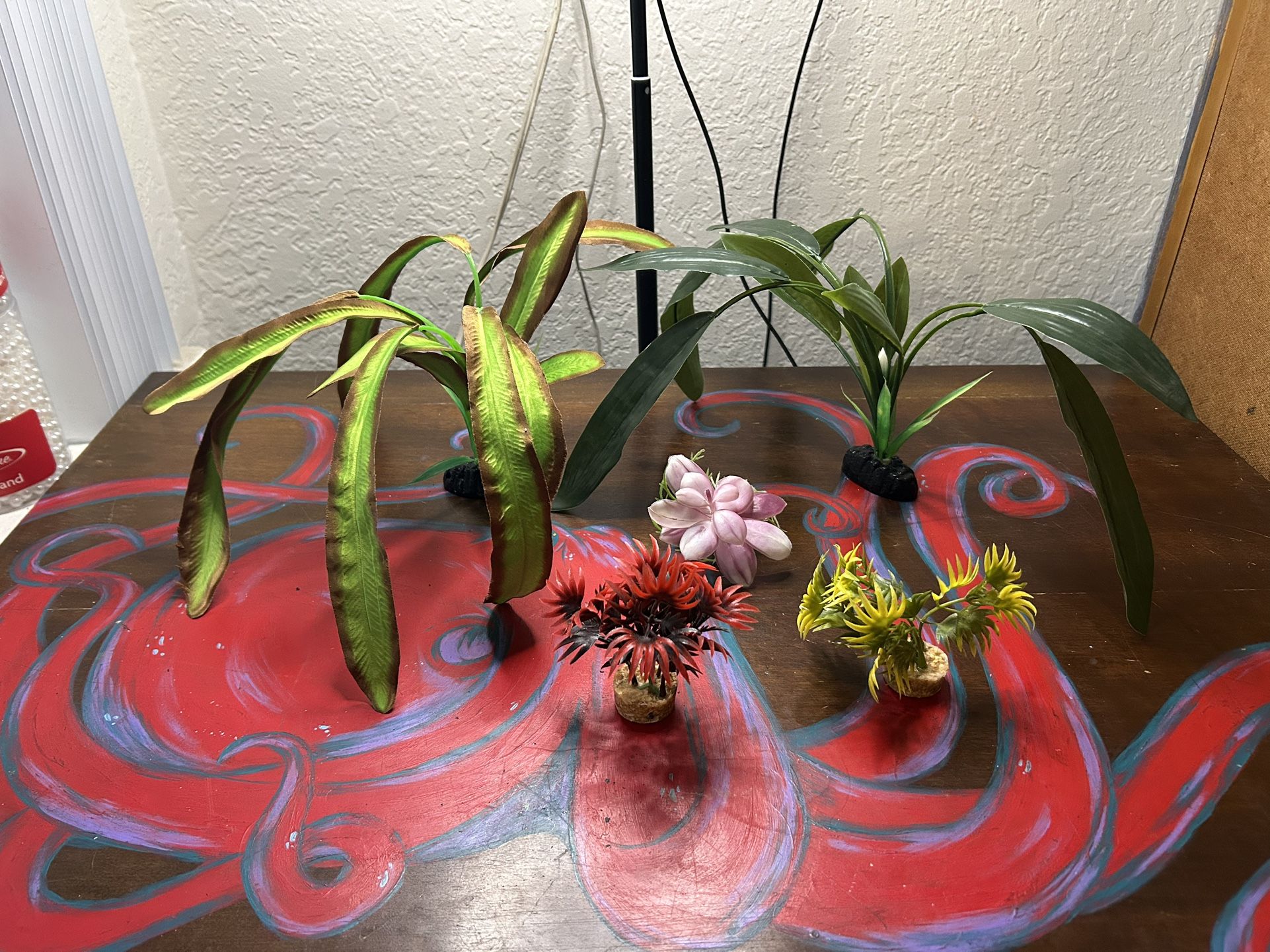 Lot of 5 Artificial Aquarium Plants β Mixed Sizes & Colors β Perfect for Freshwater or Betta Tanks