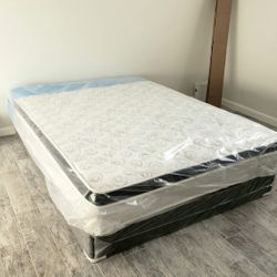NEW QUEEN PILLOW TOP MATTRESS. Bed frame is not available. Take it home same day 👍