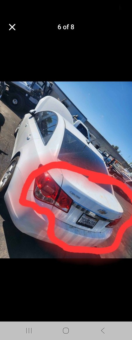 2011-2015 CHEVY CRUZE TRUNK With Taillights