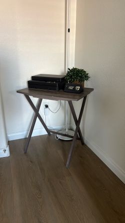Modern folding table