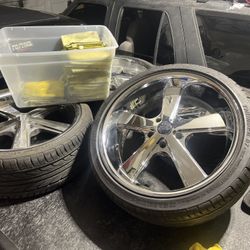 KMC Nova 20 Inch Wheels