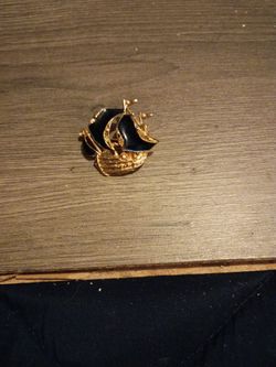 Vintage Sailboat Brooch