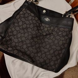 Coach Signature Handbag 