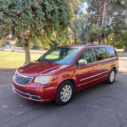 CRAYSLĂR TOWN COUNTRY 